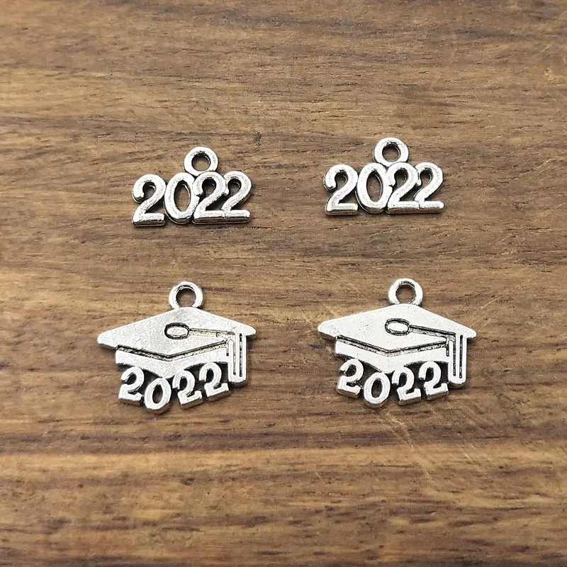 

20pcs Year 2022 Charms.2022 graduation cap Charms Tibetan Silver Plated Pendants Antique Jewelry Making DIY Handmade Craft