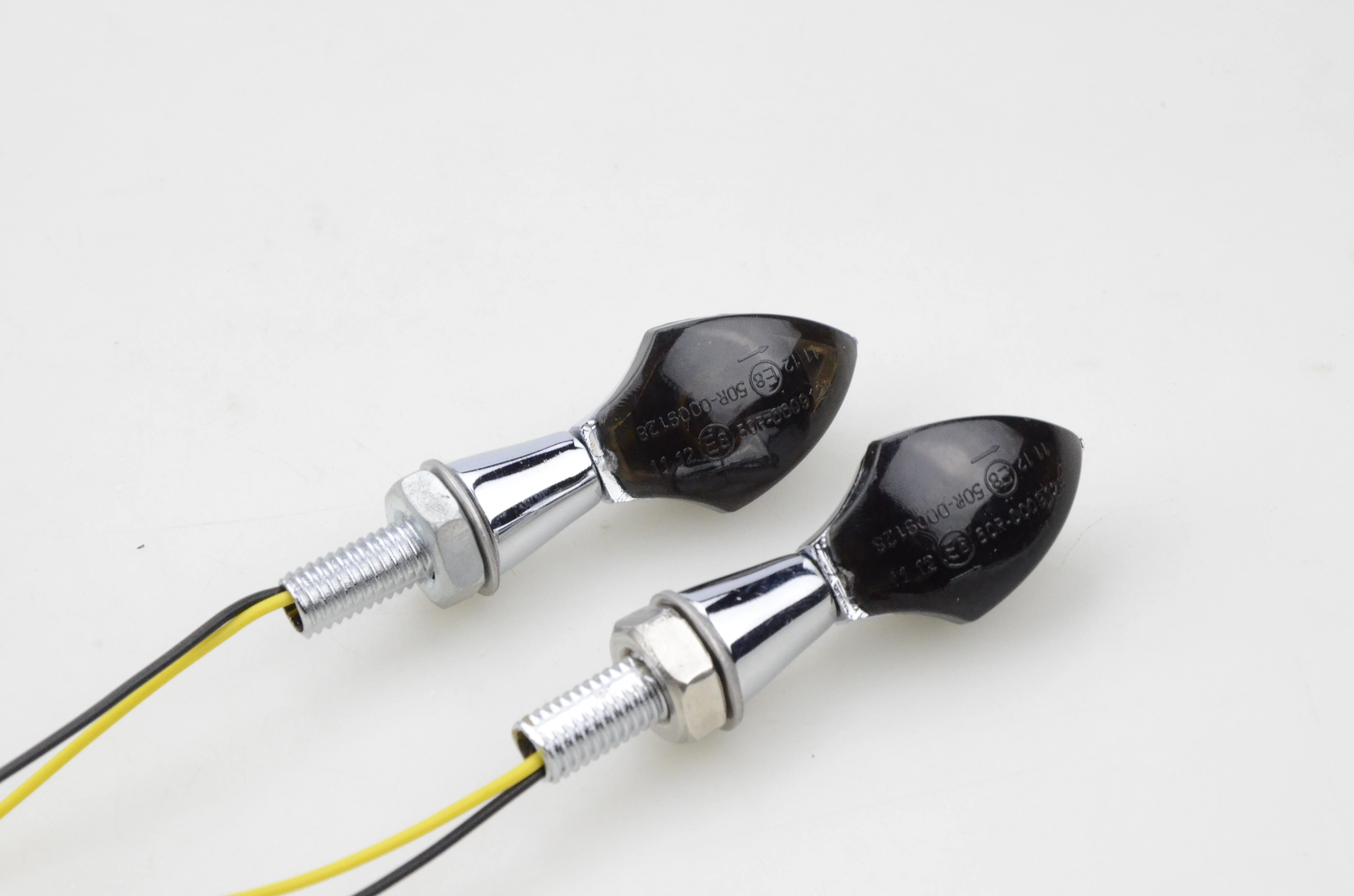 

GOOFIT Universal Motorcycle Black Cover LED Indicator Turn Signal light Bulb for ATV Bike Scooter J065-826