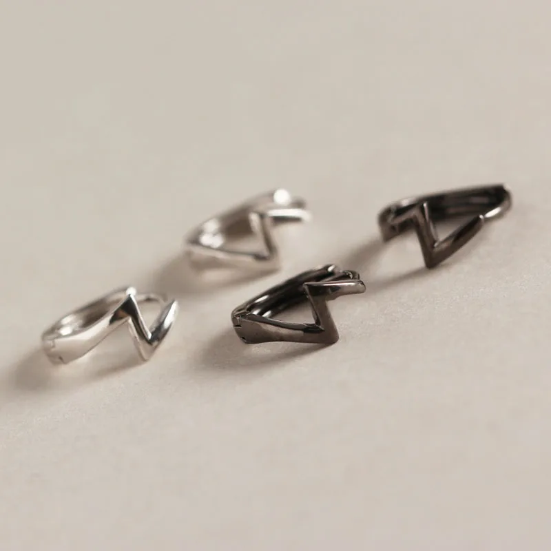 

9MM SMALL 100% Authentic 925 Sterling silver White/Black enamel Wave lightning Hoop Huggie Earrings fine jEWELRY TLE556