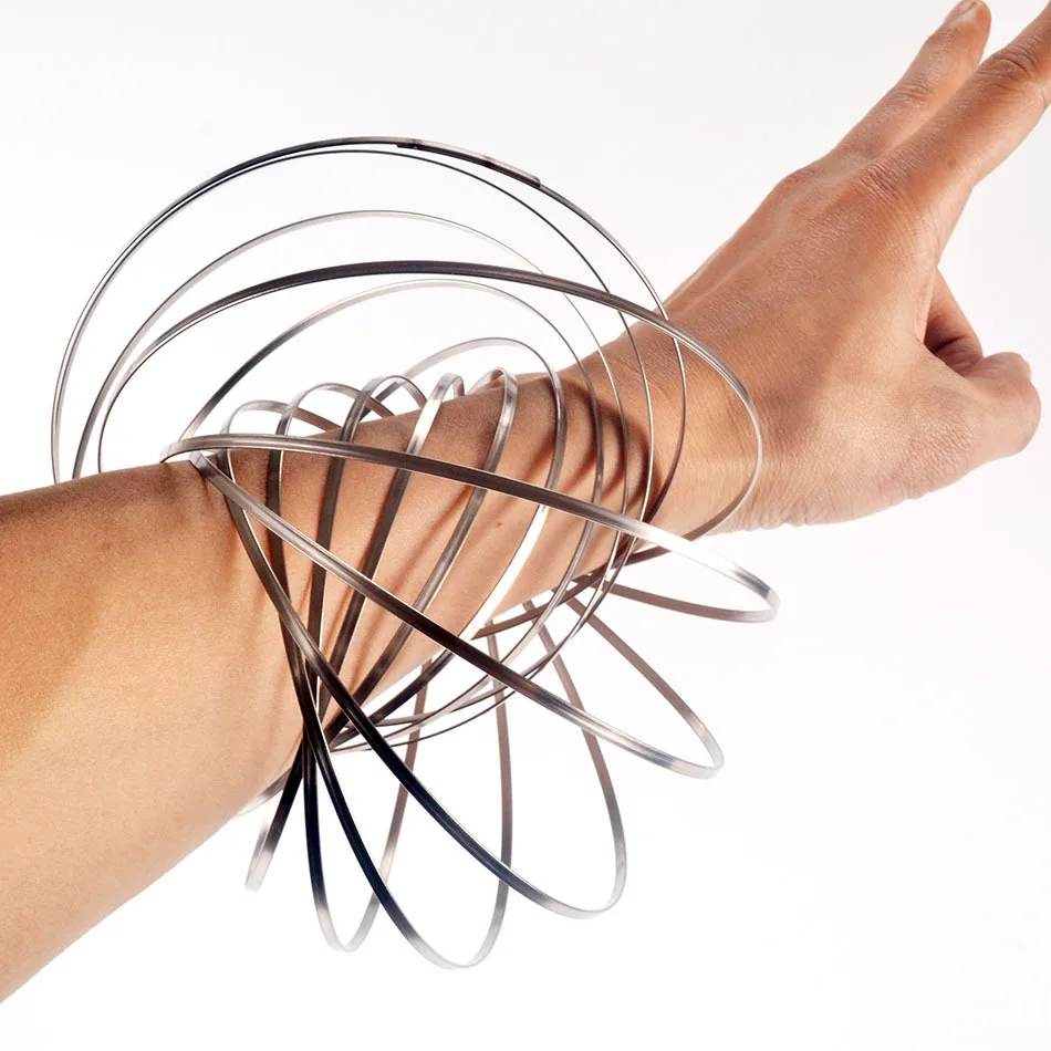 

Decompression Magic Bracele Toroflux Torofluxus Flowtoy Amazing Flow Ring Toy Kinetic Spring Toy Funny Outdoor Game Intelligent