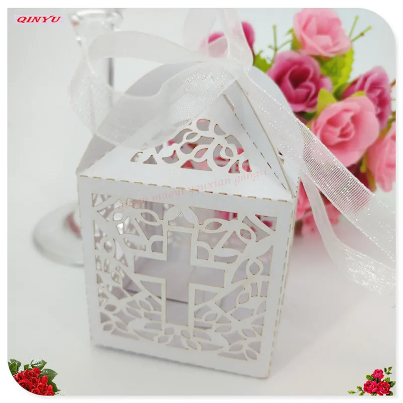10Pcsset  Cross shape Laser Cut Hollow Carriage Favors Gifts Candy Boxes With Ribbon Baby Shower Wedding Party Supplies 5Z (25)