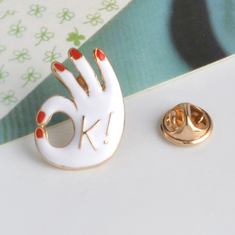 

7pcs Pizza Hamburger Hot Dog Poached Eggs Dice Bombs Brooches Fast Food Jewelry