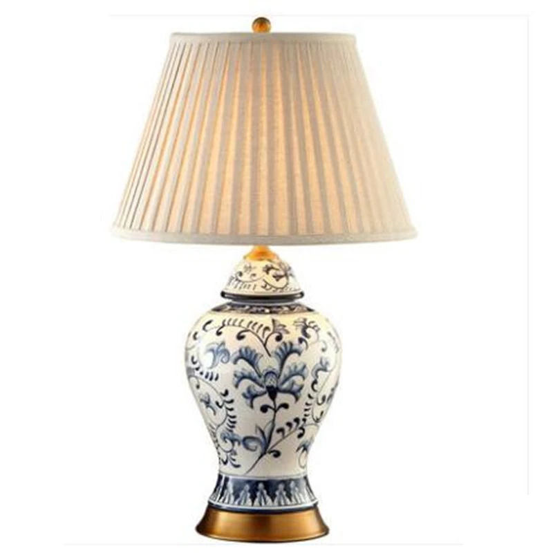Chinese Porcelain Blue and White Hand Painted Table Lamp