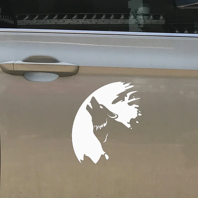 1pc SEEYULE 22x25.7cm Howling Wolf  Car Sticker Car Accessories Door Trunk Window Vinyl Decal Styling Sticker for VW Golf Passat