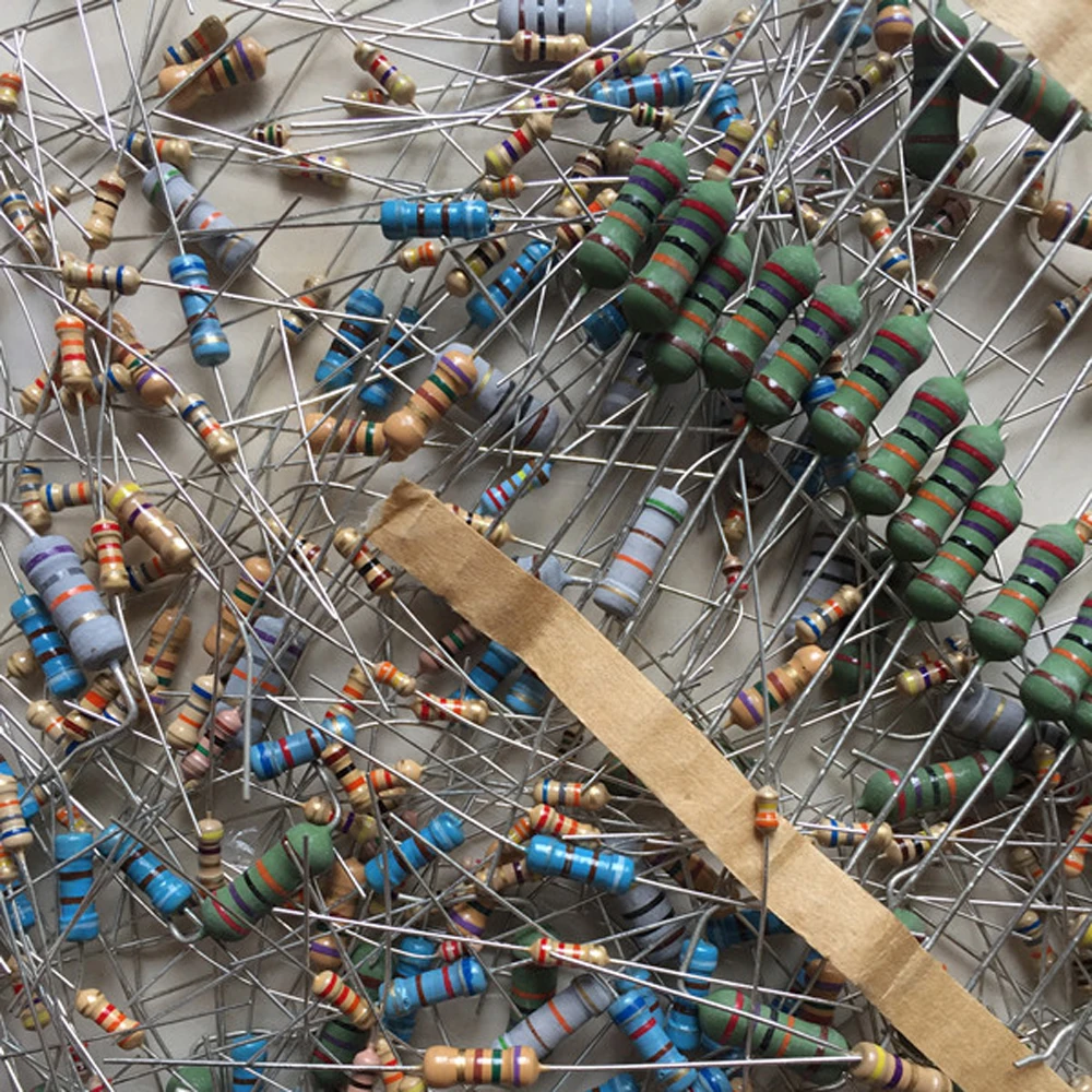 

New 100g/pack mixed electronic components miscellaneous mixed electronic components package resistance resistance (Random)