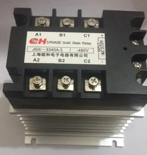 

AC-AC 40A 220VAC/380VAC Three Phases SSR Solid State Relay w Heat Sink