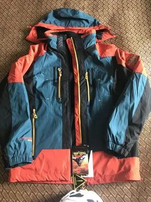 Лидер продаж, 3 в 1, водонепроницаемая ветрозащитная куртка для любителей походов, альпинизма, катания на лыжах, мужчин и женщин, парная ветровка, теплое Походное пальто