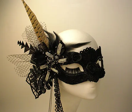 

Black Half Face Beauty Mask Mask Feather Side Flower Halloween Ball Makeup Party Decoration Party Banquet Mask