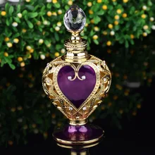 Corazón de la aleación en forma de botella de perfume de imitación de diamante Vintage Metal morado decoración vacía aromático botella de agua de recuerdo de la boda, damas de regalo