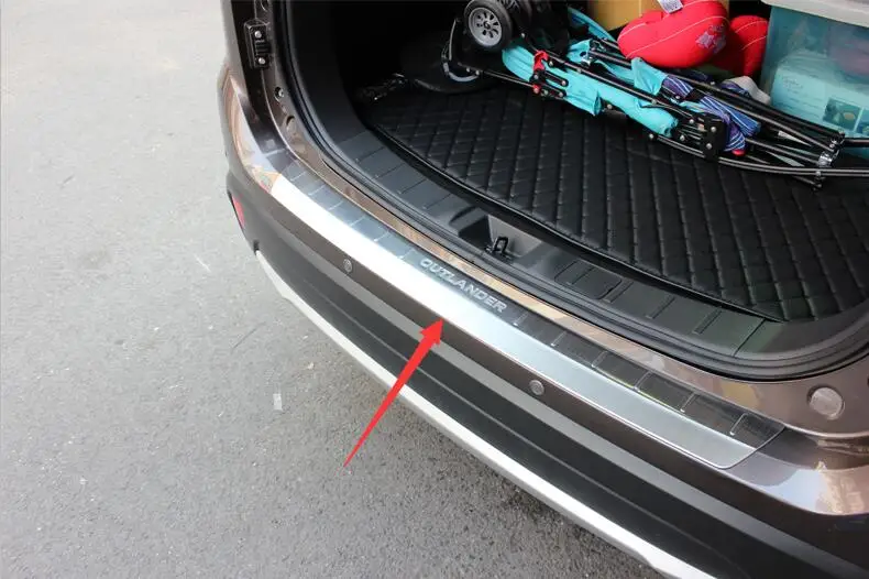 

Stainless Steel Rear bumper Protector Sill for 2018 Mitsubishi Outlander