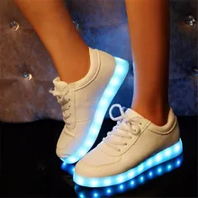 New Mens Casual LED Light Shoes Black White Lighted Shoes For Adults Fashion LED Simulation Valentine Luminous Shoes krasovki