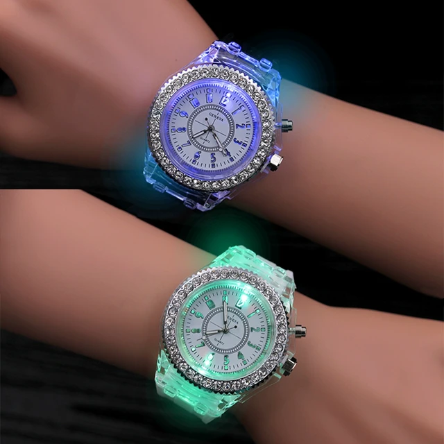 2018 LED Luminous Glow Colorful Night Wristwatch Quartz Watches with Silicone Si 2018 LED Luminous Glow Colorful Night Wristwatch Quartz Watches with Silicone Si