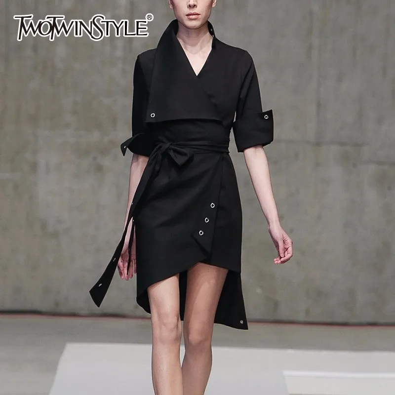 TWOTWINSTYLE асимметричное женское платье с большим воротником лацканами и поясом