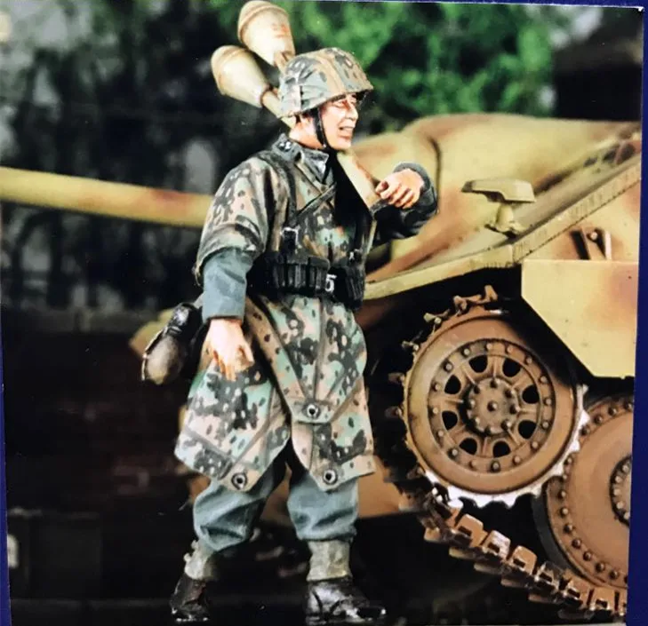 

1/35 Resin Figure Model Kit Unassambled Unpainted 00647