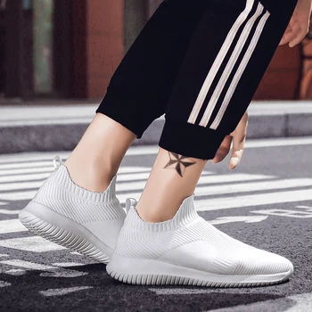 

Hot Running Shoes for Men Summer Spring Sneakers Size 39-46 4 Colors Light Weight Outdoor Jogging Fitness Mesh Women Sport shoes