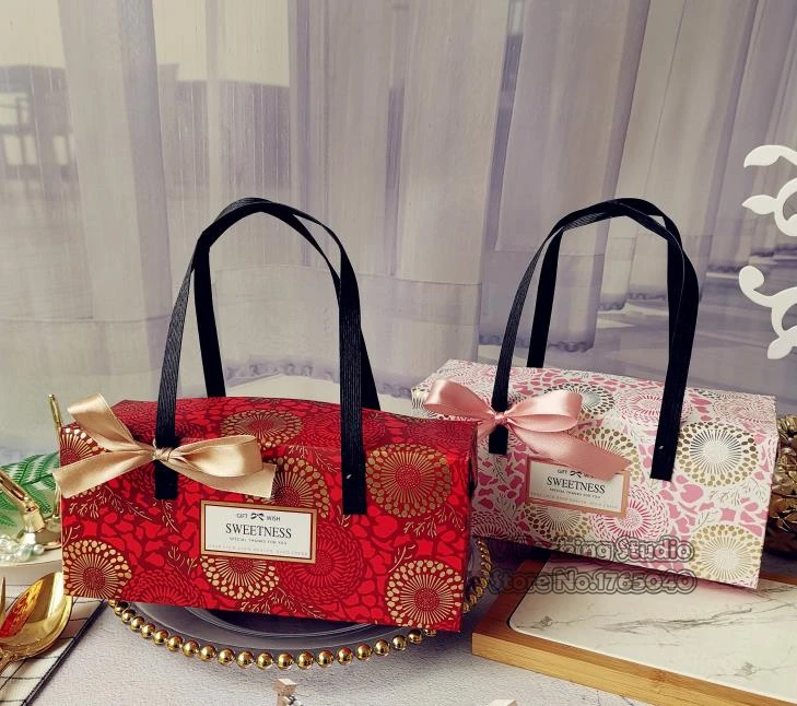 

High-quantity Retro pattern Red Pink colour handle paper cake box,wedding gift boxes for cake mooncake packaging bag100pcs/lot