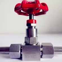 1/"(DN15) игольчатый клапан. 304 из нержавеющей стали. Красным цветом. Игольчатый клапан высокого давления, диаметр соединения 18 мм