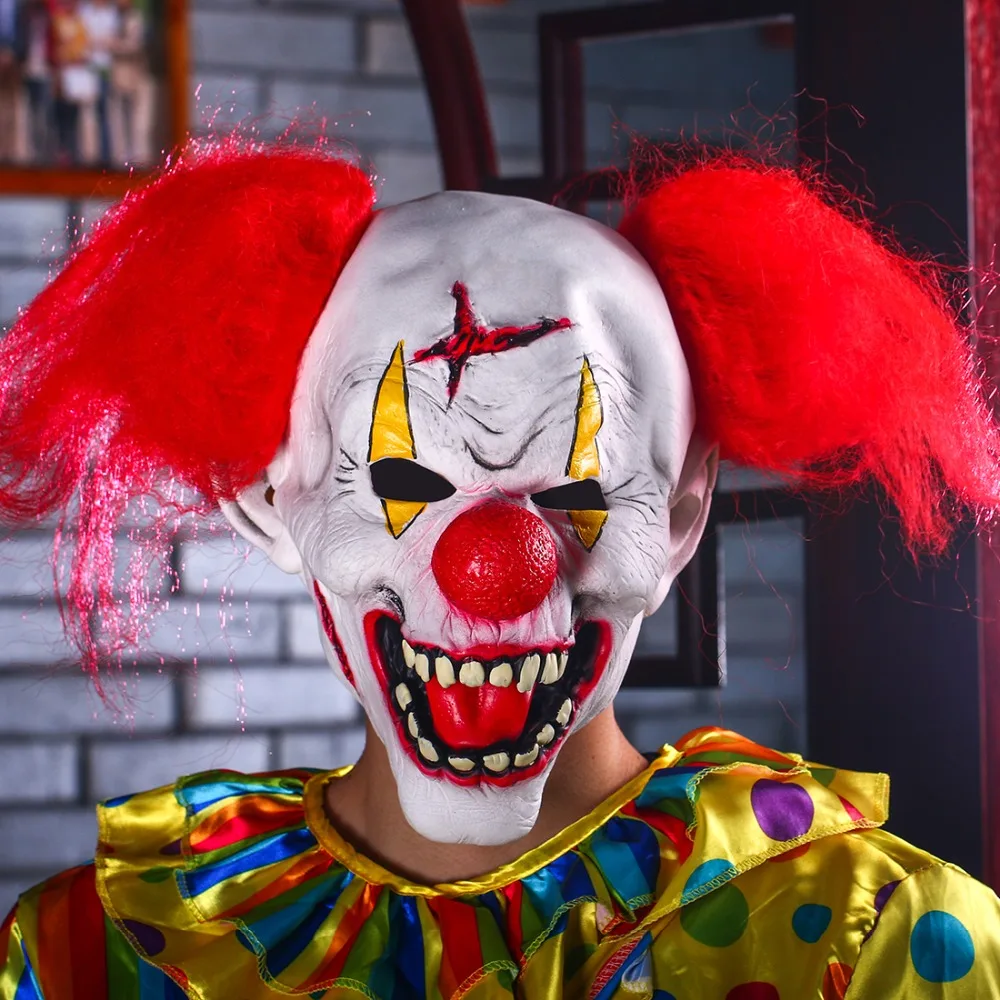 Клоун. Человек клоун. Коулрофобия боязнь клоунов. Клоун с ресницами. Тим карри пеннивайз грим.