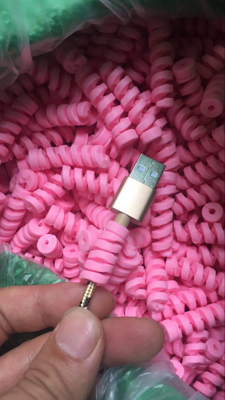 1 zestawów jednolity kolor TPU spirali USB ładowarka kabel protector wrap kabel winder do przewody do ładowania organizator Anti-pęknięcia -