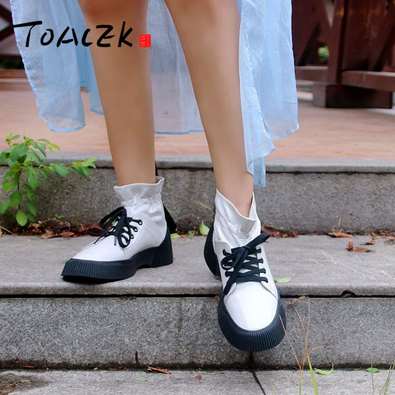 

New spring and Autumn nude boots retro biker boots European style casual flat bottom round boots female Martin Boots