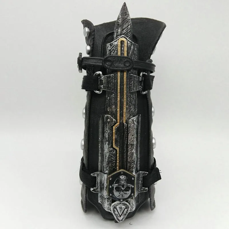 

Hidden Blade Sleeve sword Action Figure Hidden Blade Edward Weapons Sleeves swords Can the ejection kids toys gift