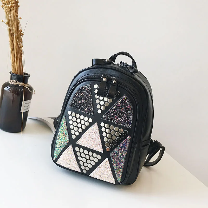 

Fashion Rivet Patchwork Rucksack Pack Girl Schoolbag Women Backpack Shopping Women's Bags High Quality Travel Bag Lady Backpacks