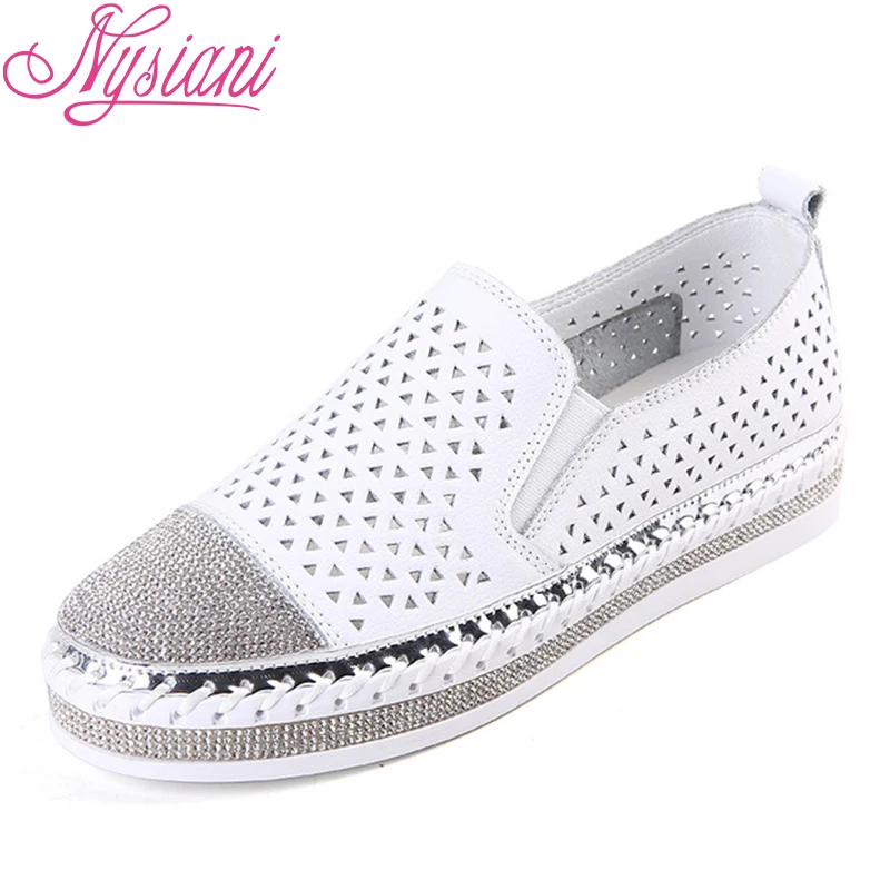 

2019 Leather Women Loafers Platform Summer Shoes Round Toe Flat Bottom Rhinestone Casual Lazy Women Footwear Shoes Nysiani