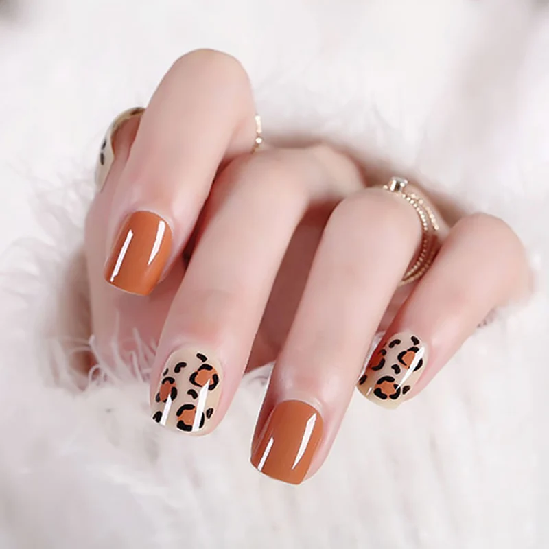 

Ladies Sexy Leopard Acrylic False Nail Short Size Full Cover Nail Art Tips with Glue Women Simple Orange Color Fashion Fake Nail