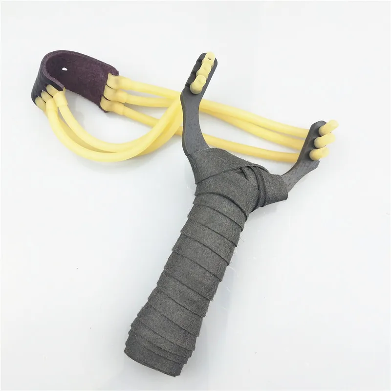 High Quality Titanium Steel Slingshot Slingshot Shooting Outdoor Hunting Accessories with Powerful Rubber Band Shooting Game