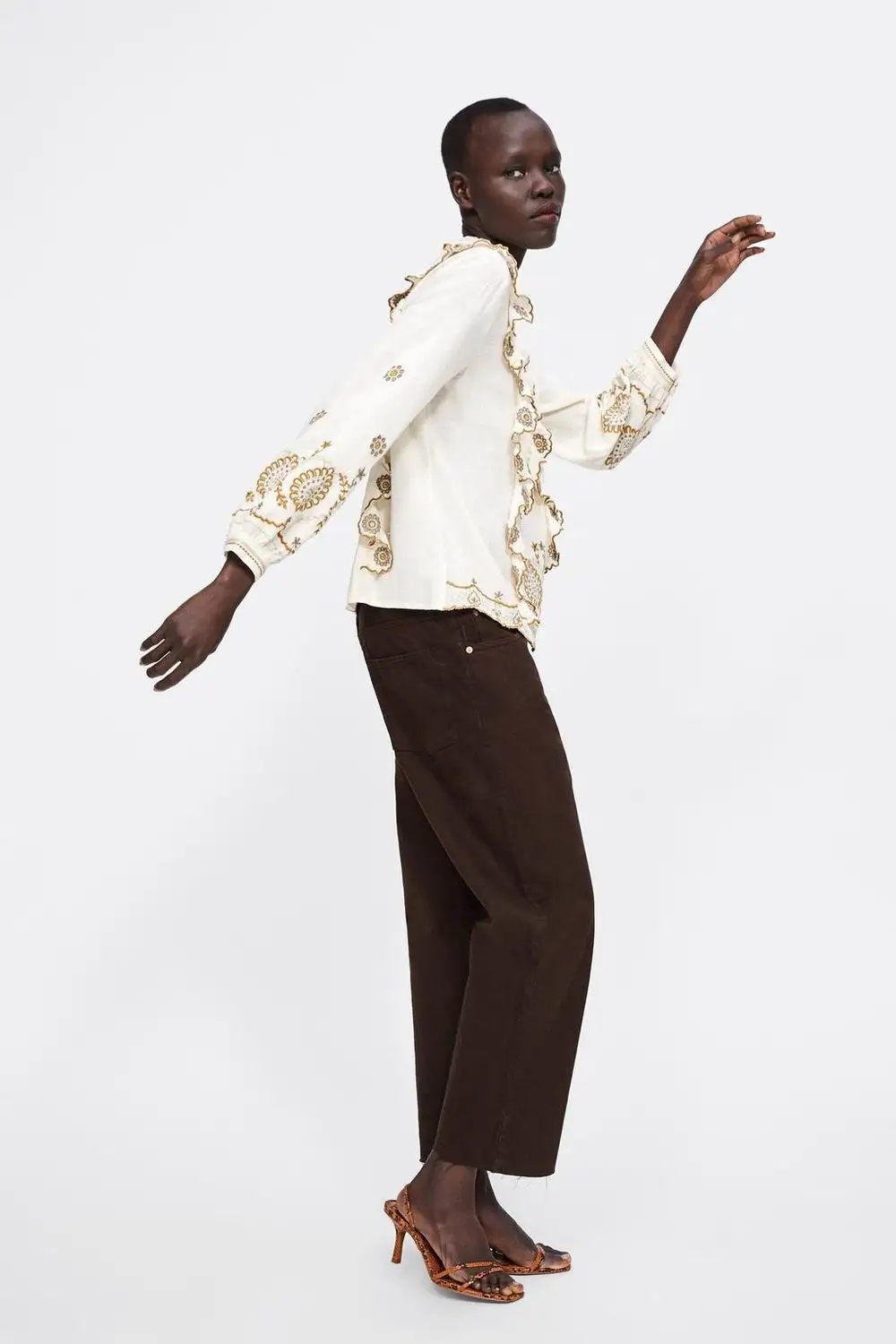 O1CN012s24nM1POdh0us2RL_!!2228361831