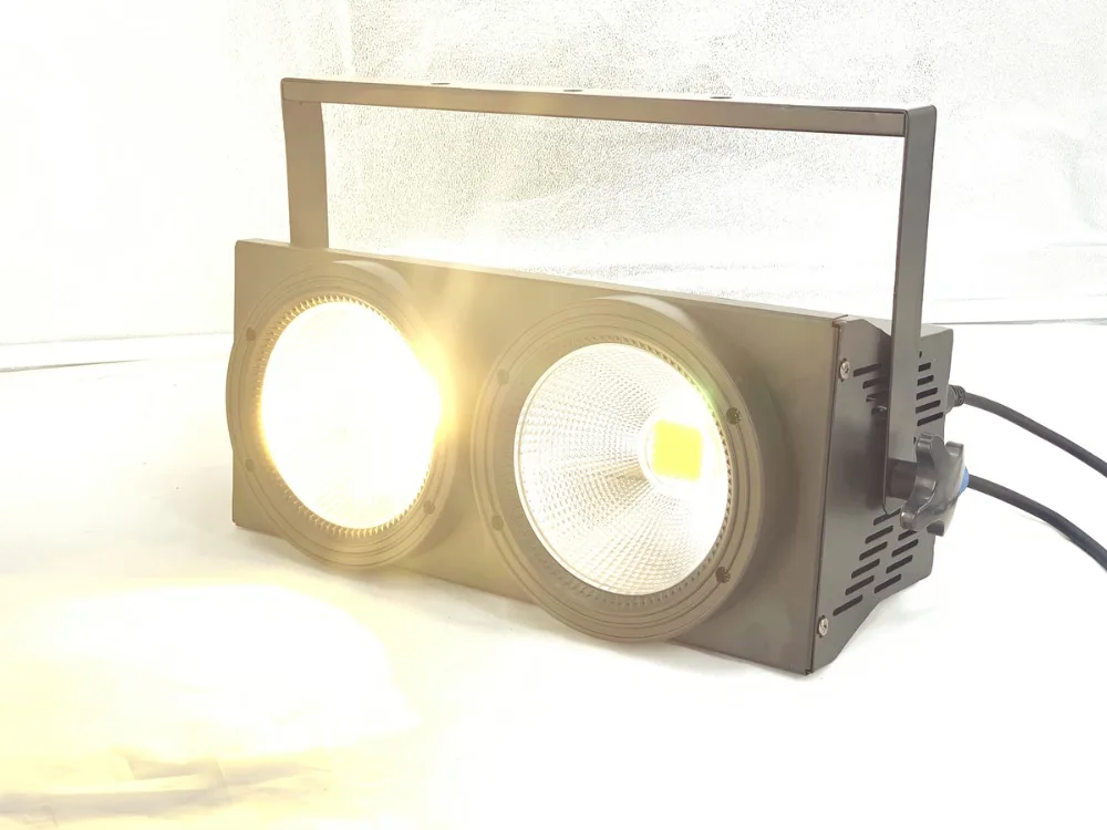 Iluminação de Palco Quente e 2in1 200 w Levou Cob Par 4in1 2 x uv 100 w Rgbw Branco Quente Legal Branco Branco Fresco Led Audiência Blinder Luz 26 led audience blinders