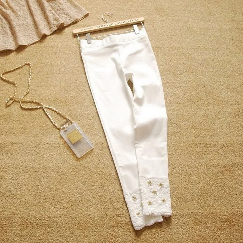 

2019 Summer New Rhinestone Nail Bead Casual Women Leggings Lace Stretch Slim Pencil Pants Black White Trousers Capris 5189