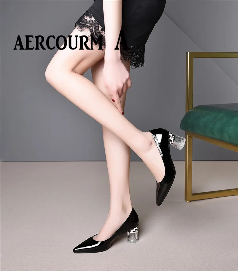 Aercourm A/ г. Женские однотонные туфли-лодочки женская обувь из лакированной коровьей кожи туфли-лодочки на высоком квадратном прозрачном каблуке новая весенняя обувь