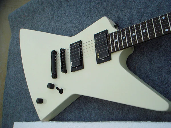 

2018 New creamy white James Hetfield 6 strings explo electric guitar glossy explo guitar rosewood fretboard free shipping guitar