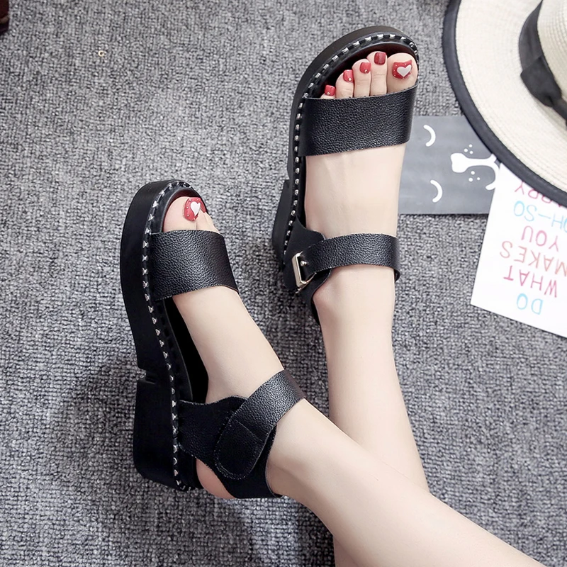 LLZCY Summer Sandals Women 2017 Fashion Women Rivets Wedges Sandals Black Color Soft Leather