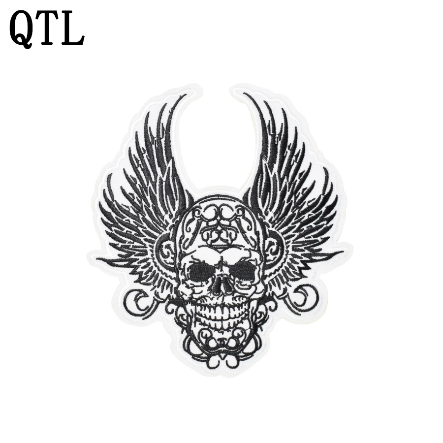

1pcs King Skull Badges Punk Patches for Motor Clothing Iron Embroidered Patch Applique Iron on Patches Sewing Accessories DIY