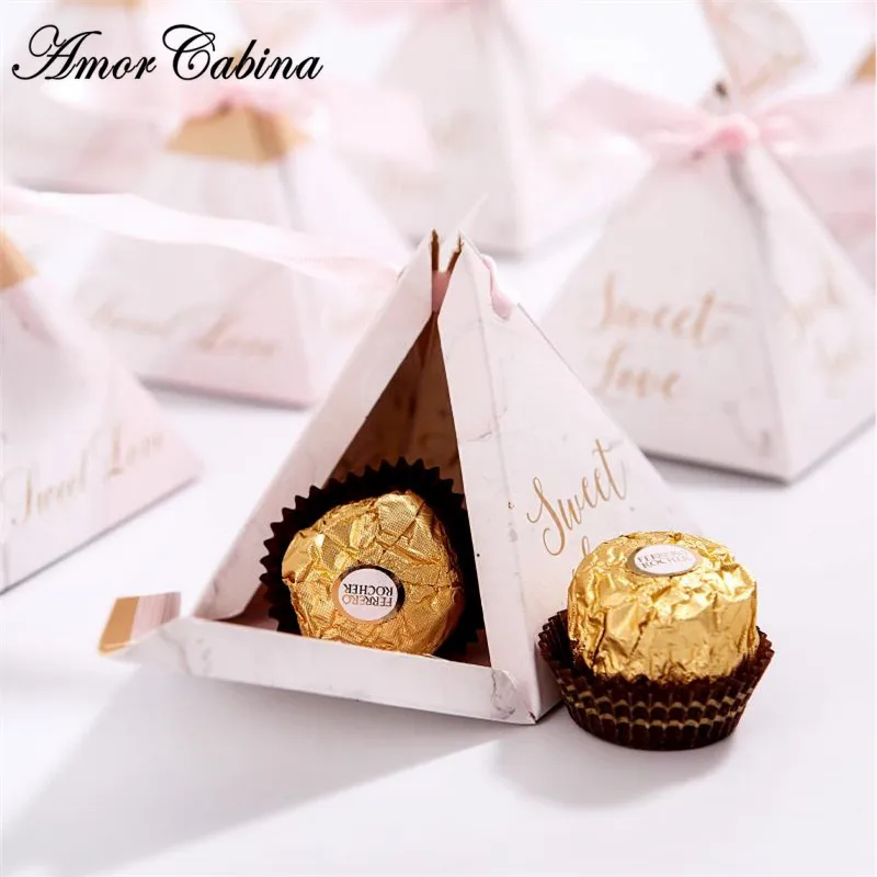 

Marble Triangular Pyramid Wedding Favors Candy Boxes Bomboniera Party Gift Box Chocolate Box With Ribbons & diamond Tags