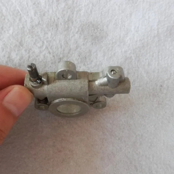 OIL PUMP ZENOAH G621 6200 4