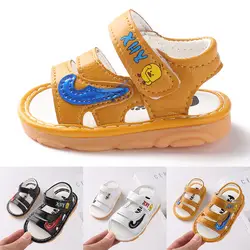 Модные летние сандалии для маленьких мальчиков, дышащие Нескользящие сандалии с рисунками из мультфильмов, обувь на мягкой подошве для