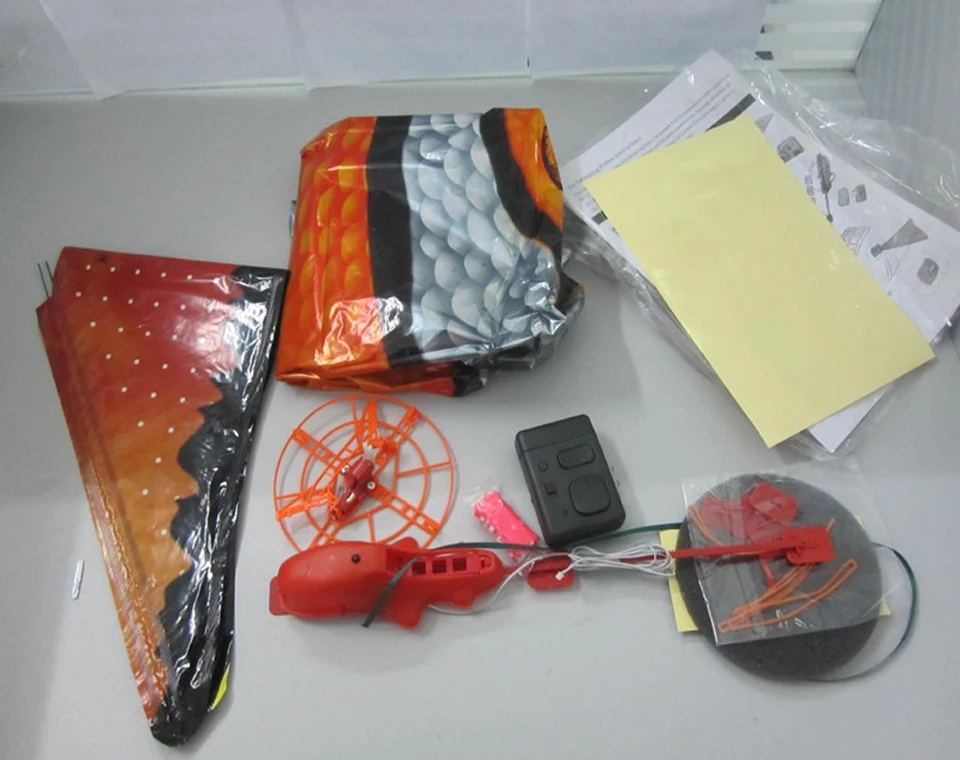 Balão de ar Brinquedos para o Natal Novo Controle Remoto Animais Tubarão Elétrico rc Voando Palhaço Peixe Natação Inflável Crianças 16 voando palhaço peixe balão de ar natação