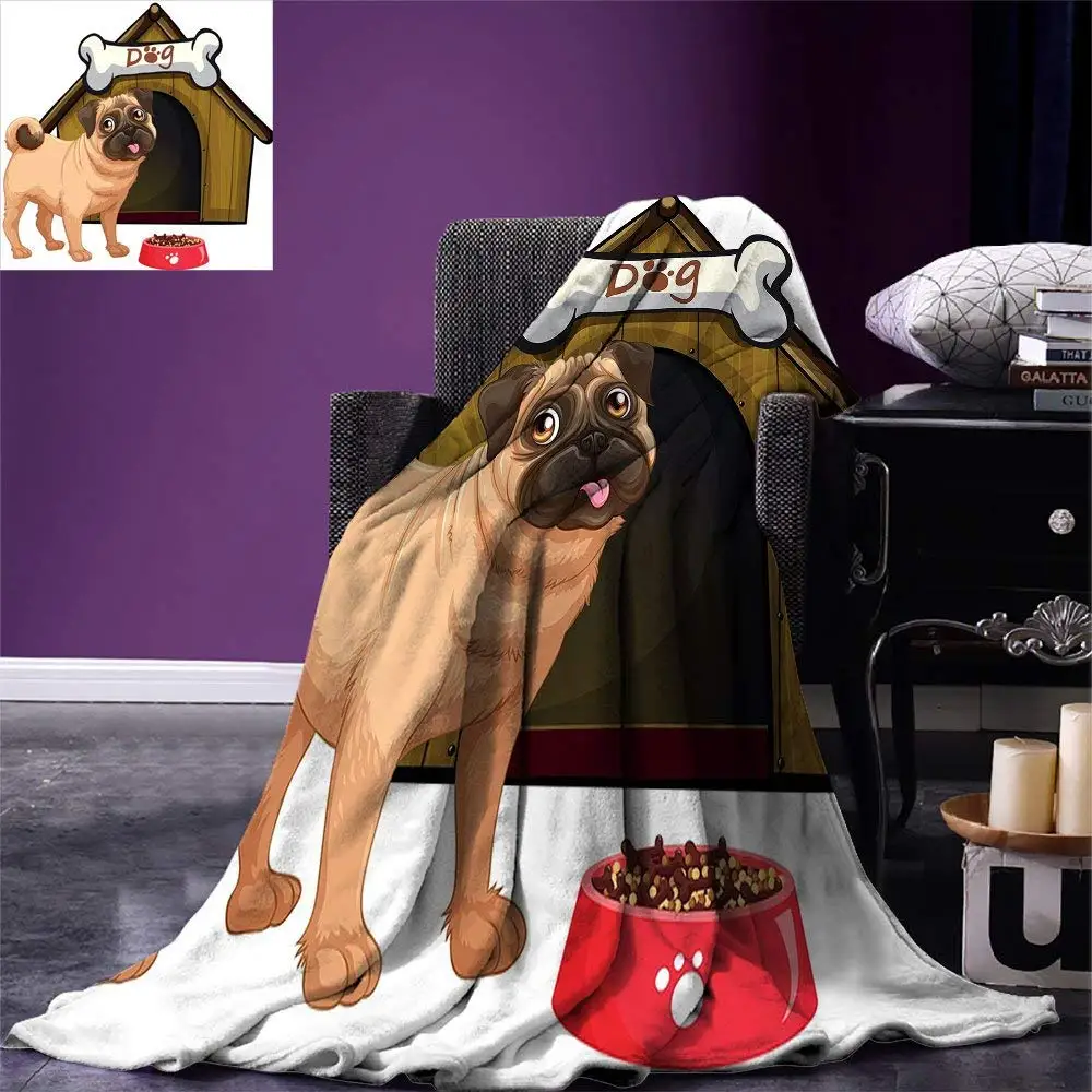 Pug Selimut Rumah Anjing Dengan Pug Di Depan Dan Makanan Gaya