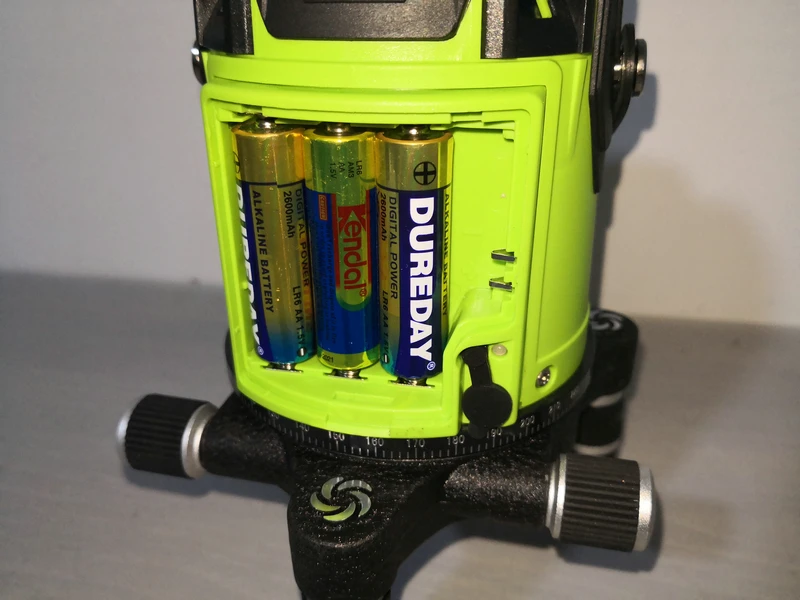 18 лет Fukuda зеленый светильник 5 линия лазерный уровень открытый блики AA+ литиевая батарея сенсорный ключ автоматический уровень