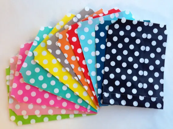 

25pcs Paper Bags Pink Gold and White Paper Treat Sacks Packaging Chevron Polka Dot Birthday Gift Favor Bags 5.5 x 7.5 Inches