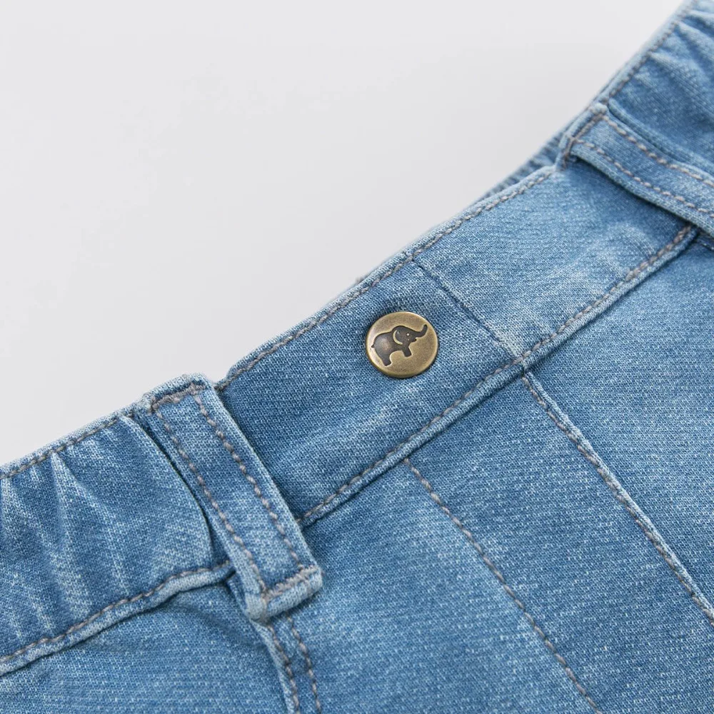 DB4866_0008_6Y3A4305