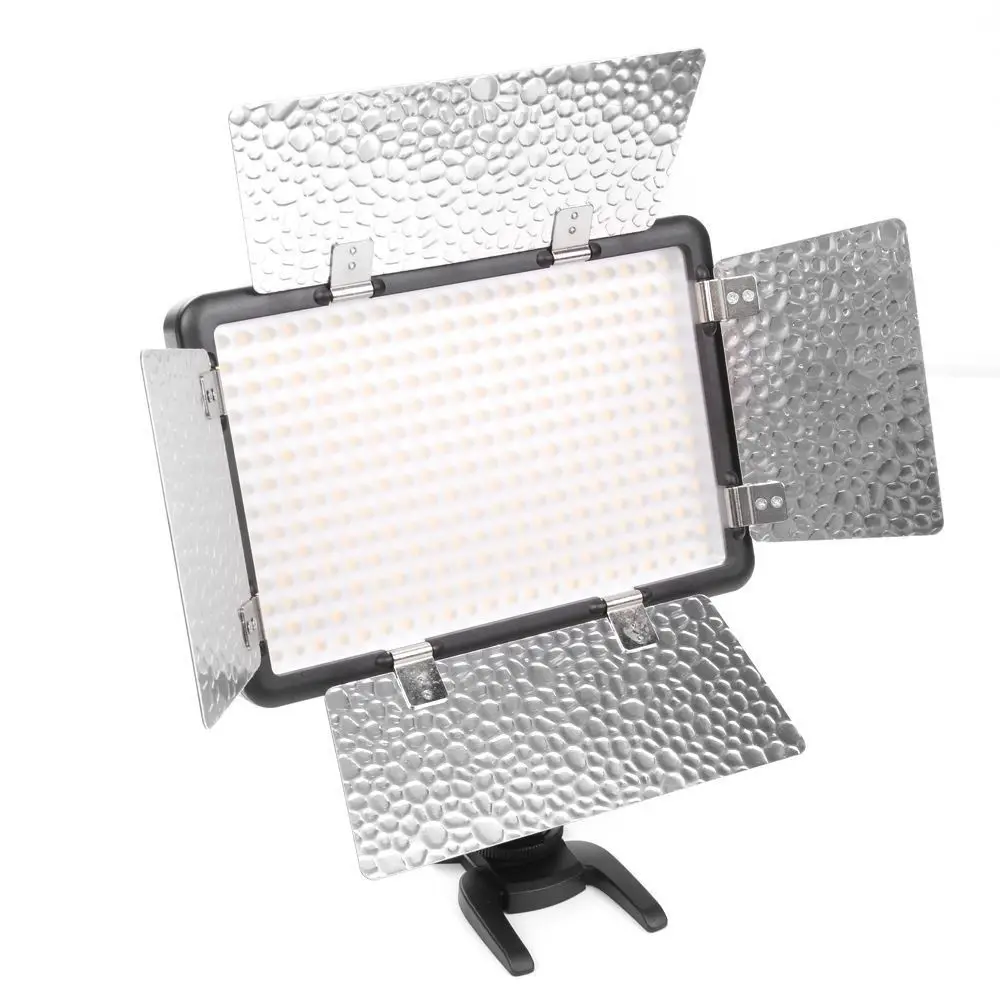 Godox-LED308C-II-3300-5600-K-LED-Video-Light-Studio-con-Telecomando-e-Porta-Della-Stalla (1)