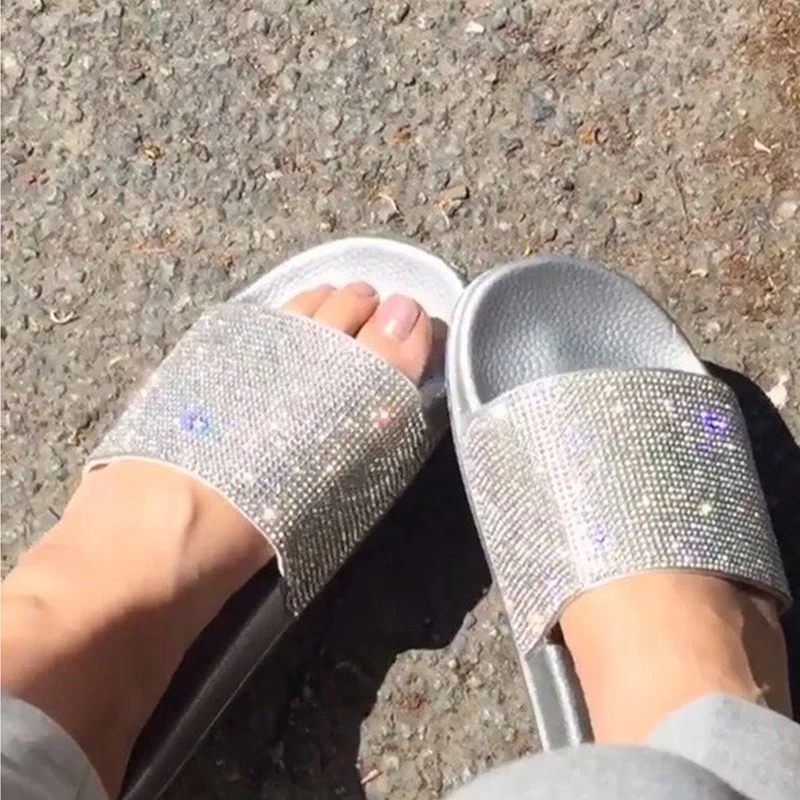 

Rhinestone Women Slippers Flip Flops Summer Women Crystal Diamond Bling Beach Slides Sandals Casual Shoes Slip On Slippers