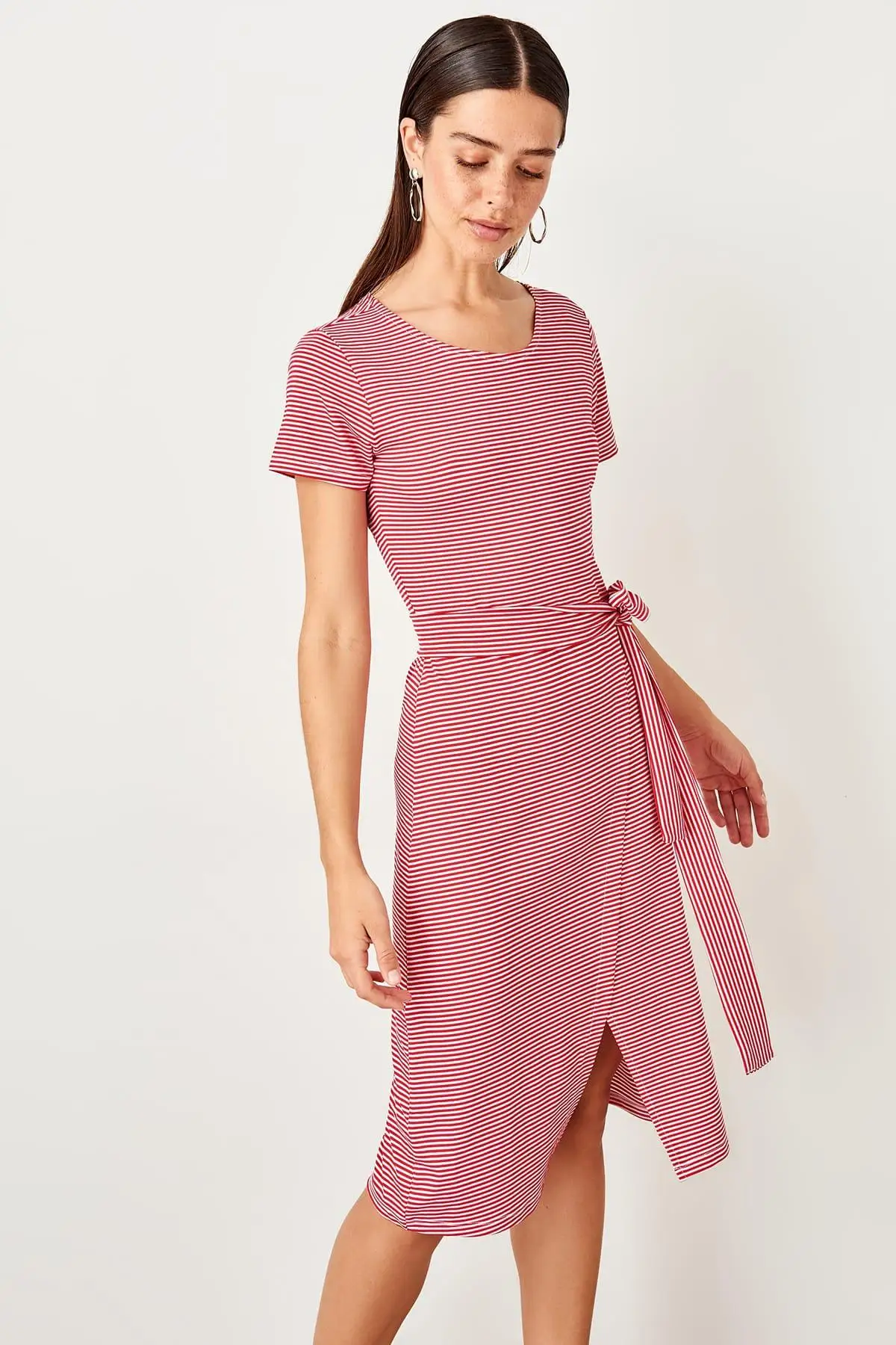 

Trendyol Red Striped Knit Dress TWOSS19VG0336