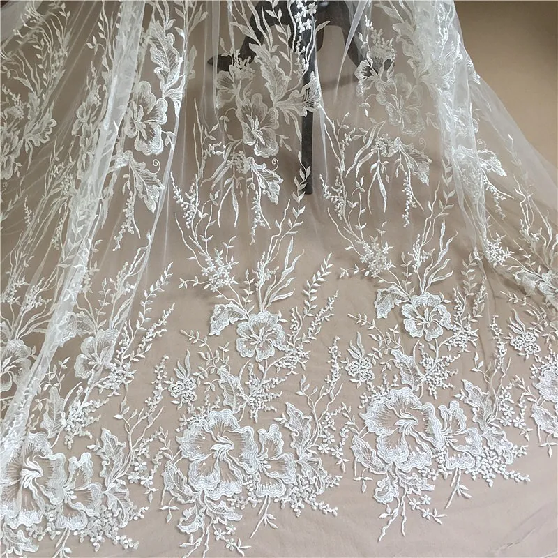 チュール刺繍レース生地,高品質の透明なスパンコール,白い花の刺繍,ブライダルガウン,ウェディングドレス,ベール,肩をすくめる生地,1メートル生地 - AliExpress チュール刺繍レース生地,高品質の透明なスパンコール,白い花の刺繍,ブライダルガウン,ウェディングドレス,ベール,肩をすくめる生地,1メートル生地 - AliExpress