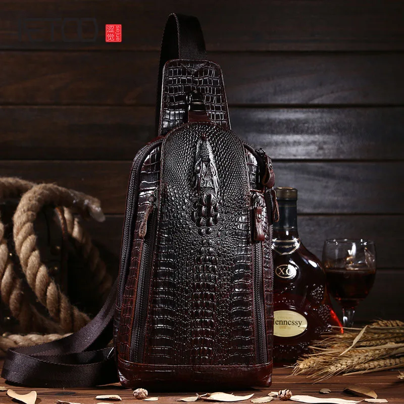 

AETOO Crocodile pattern leather chest bag oil wax cowhide male bag leisure fashion Messenger bag