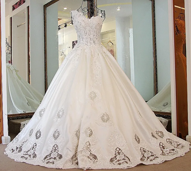 ivory wedding dress